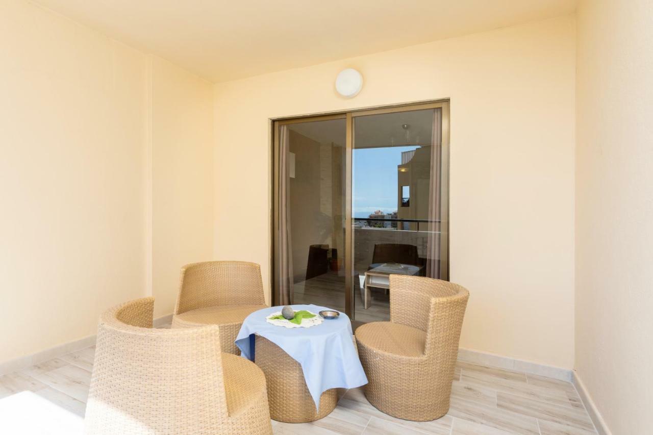 Tropic Apartments En Castle Harbour Los Cristianos  Ngoại thất bức ảnh